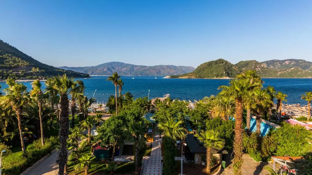 هتل لتویل بیچ مارماریس